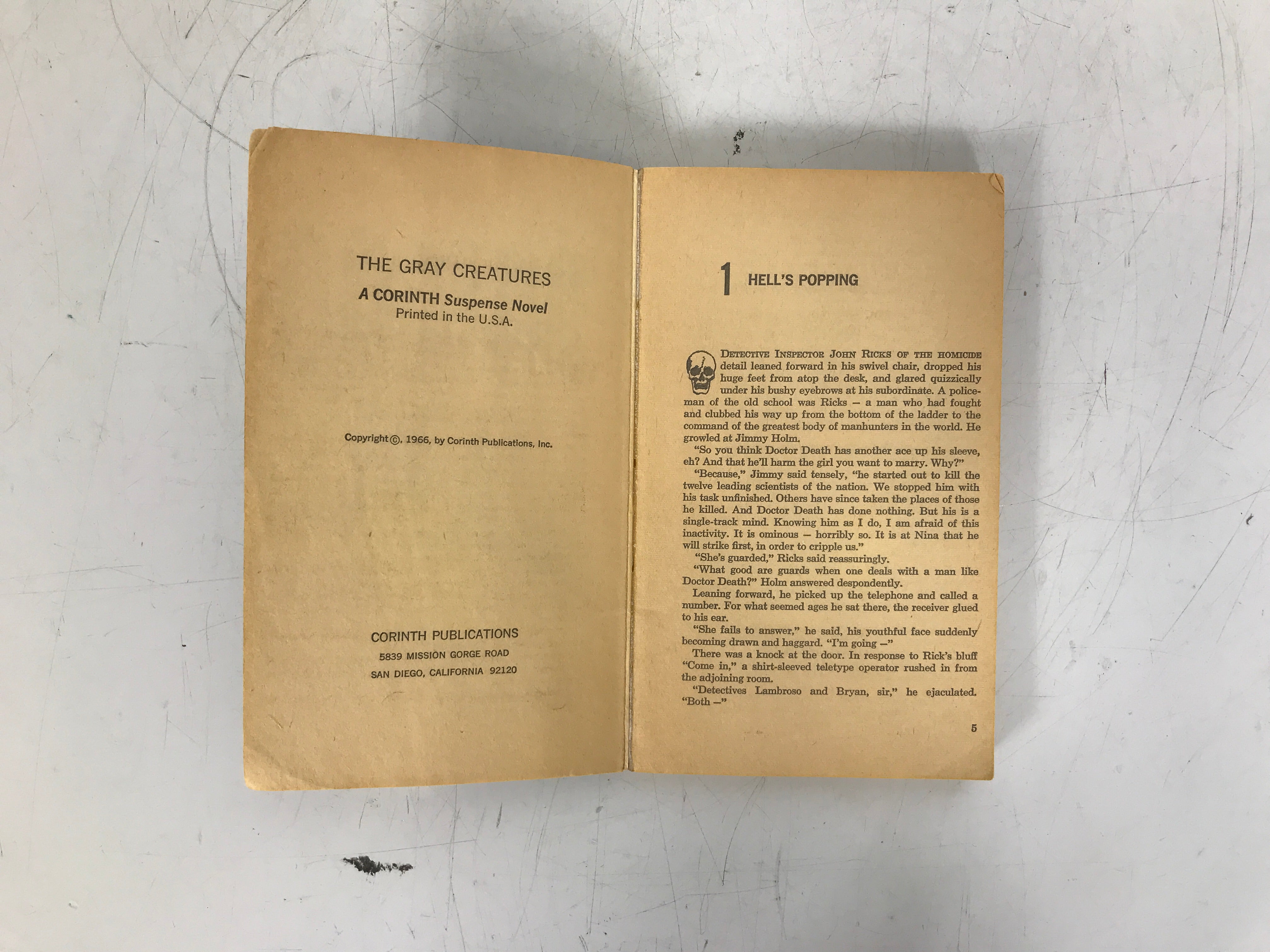 Vintage 1966 'The Gray Creatures' by Zorro from Corinth PB